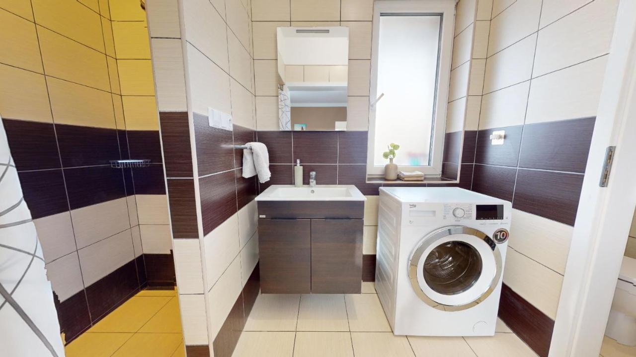 Apartman Dubova Міловіце Екстер'єр фото