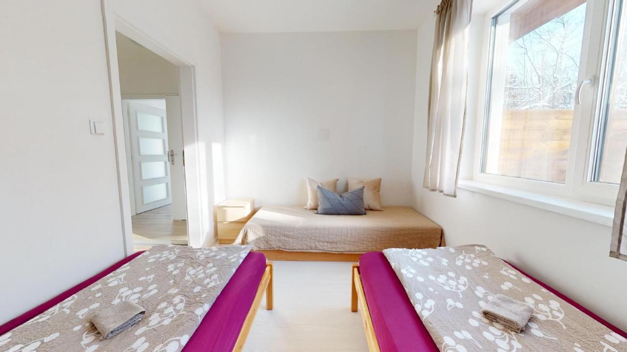 Apartman Dubova Міловіце Екстер'єр фото