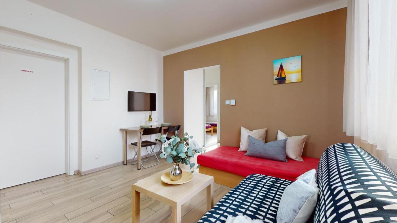 Apartman Dubova Міловіце Екстер'єр фото